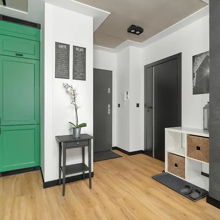 New Wagrowska With 2 Free Parking Places And Balcony In By Renters * Poznan