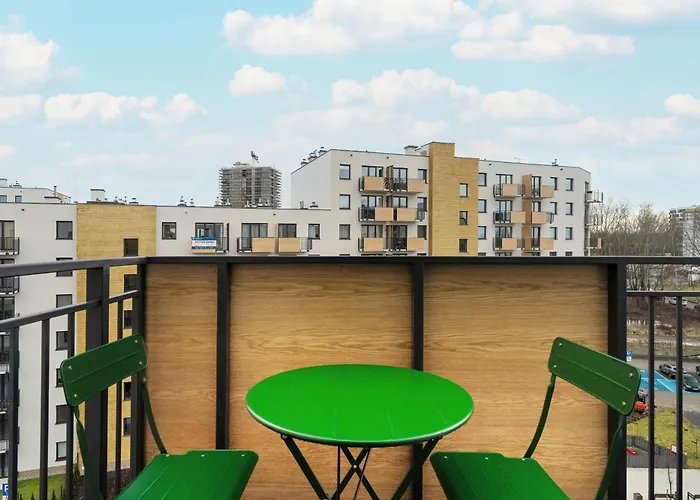 New Wagrowska With 2 Free Parking Places And Balcony In By Renters * 波兹南